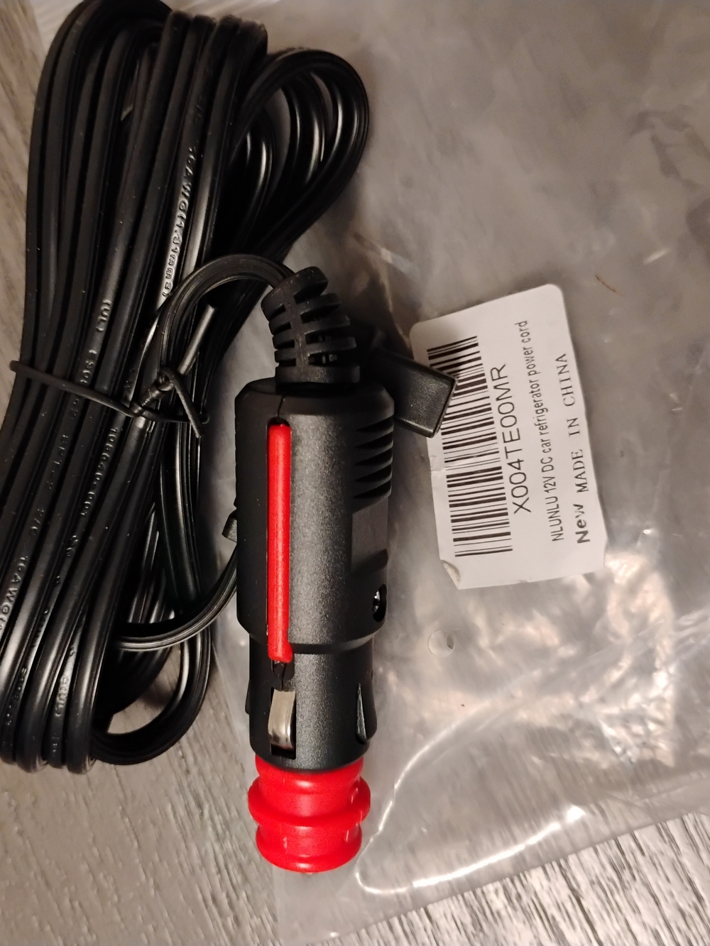 XO440TEORMR Black & Red Car Power Adapter NWT